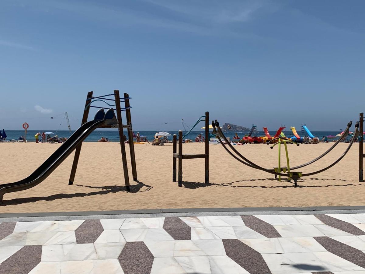 Pink Beach Бенидорм Экстерьер фото
