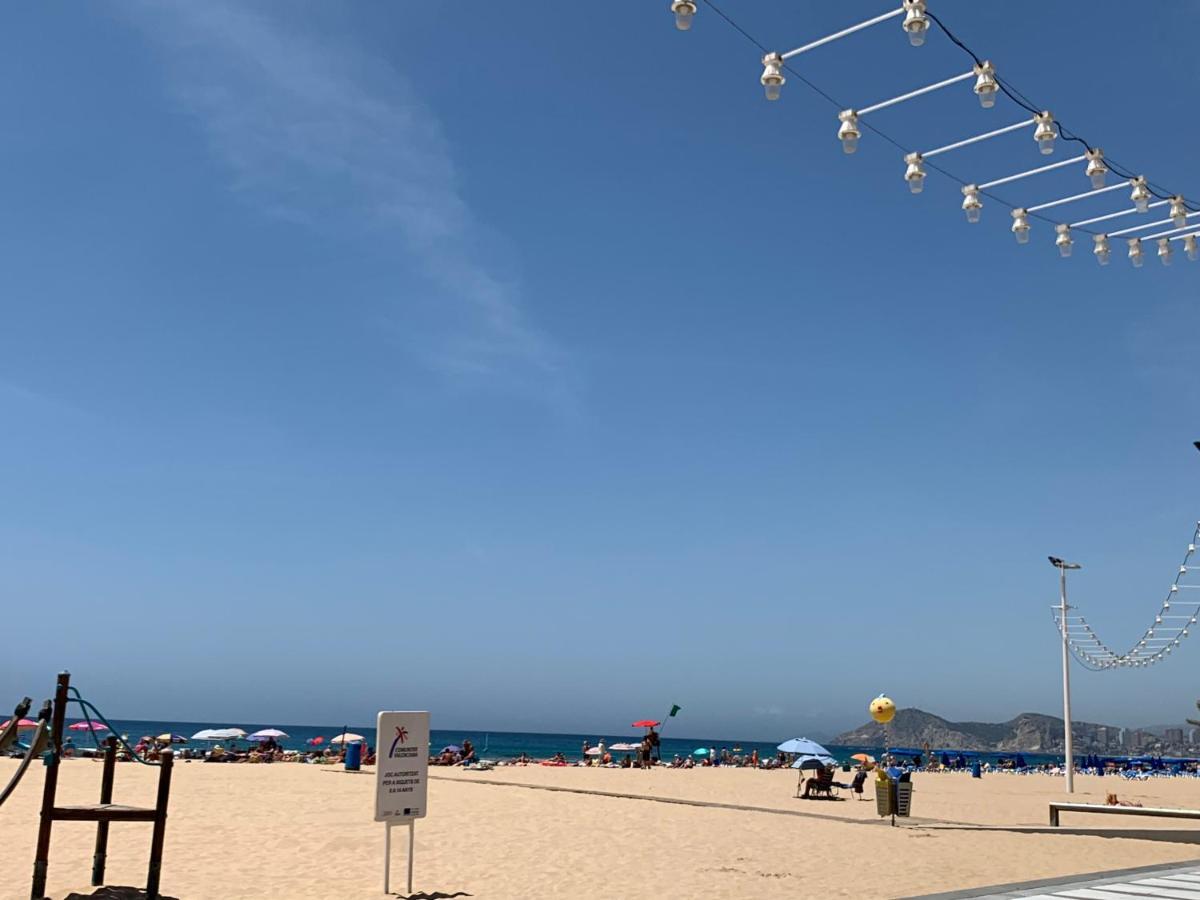 Pink Beach Бенидорм Экстерьер фото
